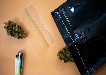 複数のスマートパッケージ機能により、大麻ポーチは新たなレベルに到達しました